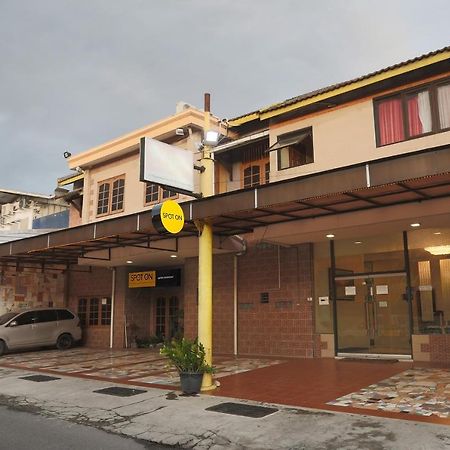 Spot On 2358 Aster Homestay Melati Luaran gambar